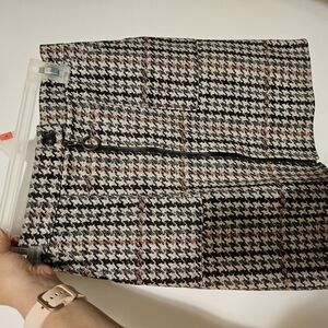 Stylish Houndstooth Skirt